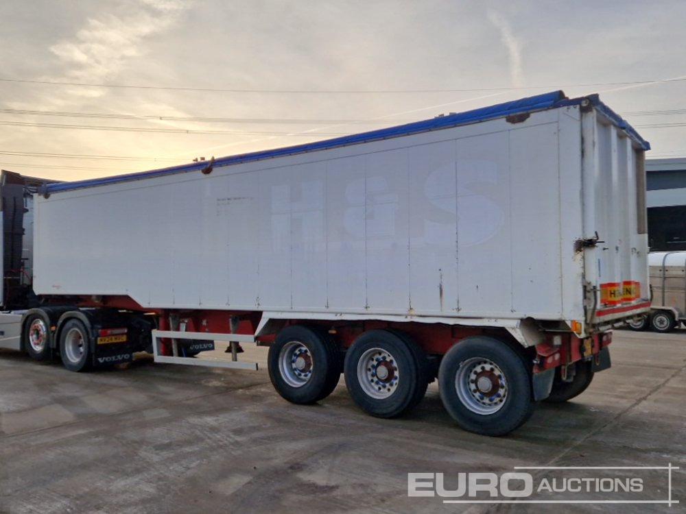 2011 Fruehauf Tri Axle Bulk Tipping Trailer, Front Lift Axle, Easy Sheet - Самосвальный полуприцеп: фото 3 2011 Fruehauf Tri Axle Bulk Tipping Trailer, Front Lift Axle, Easy Sheet - Самосвальный полуприцеп: фото 3