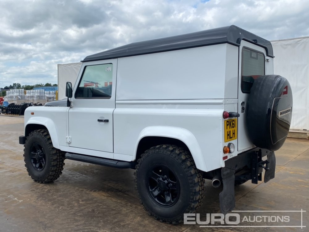 2011 Land Rover Defender 90 - Внедорожник: фото 3 2011 Land Rover Defender 90 - Внедорожник: фото 3