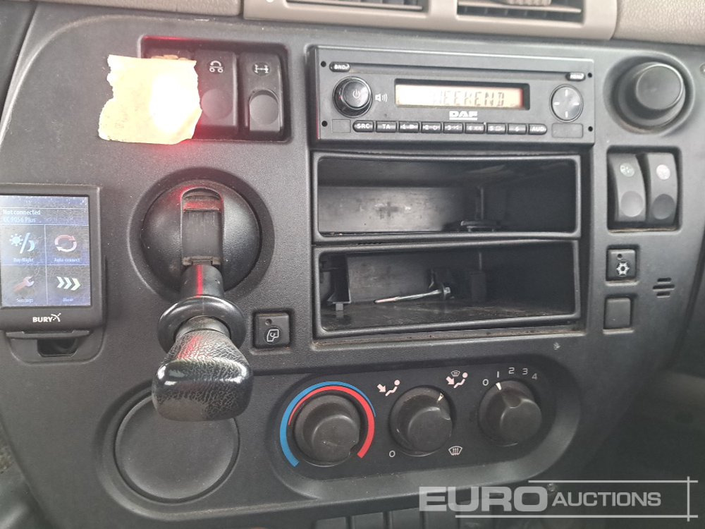 Грузовик бортовой/ Платформа для транспортировки тяжёлой техники 2012 DAF CF: фото 34