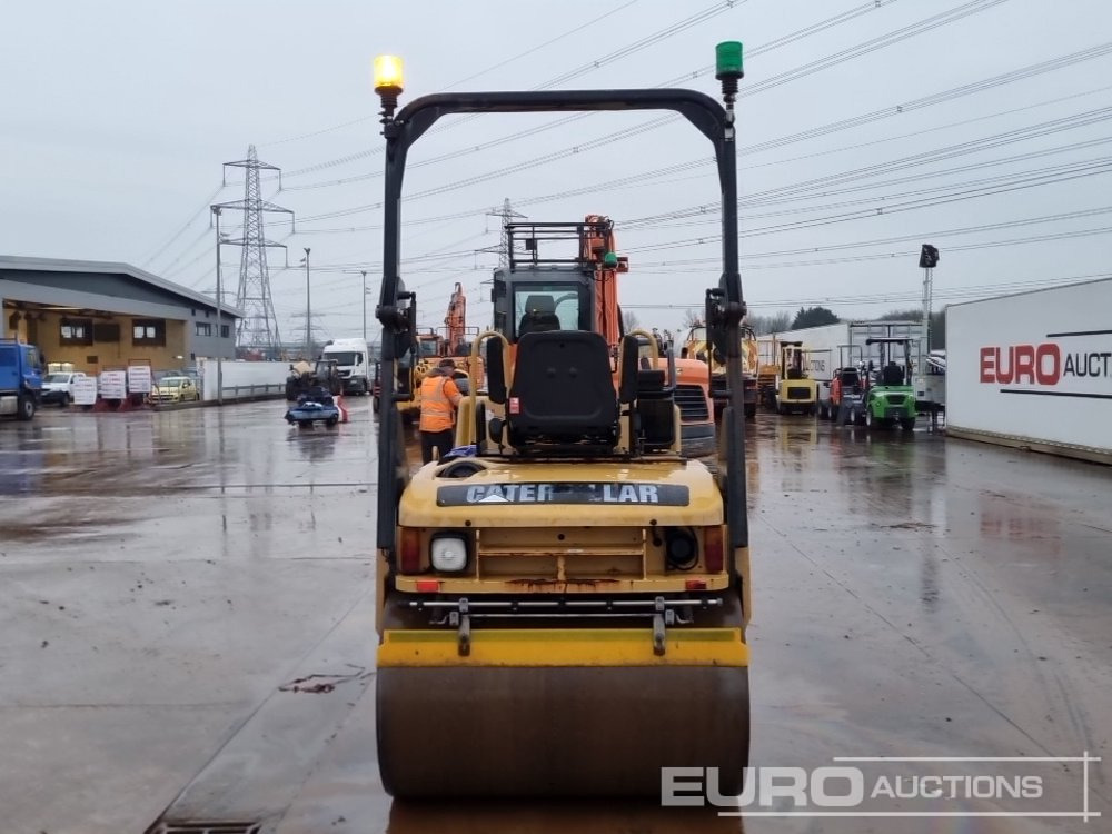 2013 CAT CB34 - Каток: фото 4 2013 CAT CB34 - Каток: фото 4