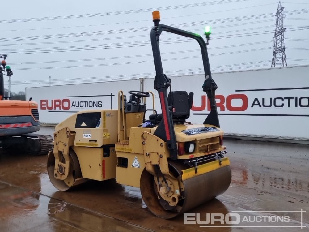 2013 CAT CB34 - Каток: фото 3 2013 CAT CB34 - Каток: фото 3