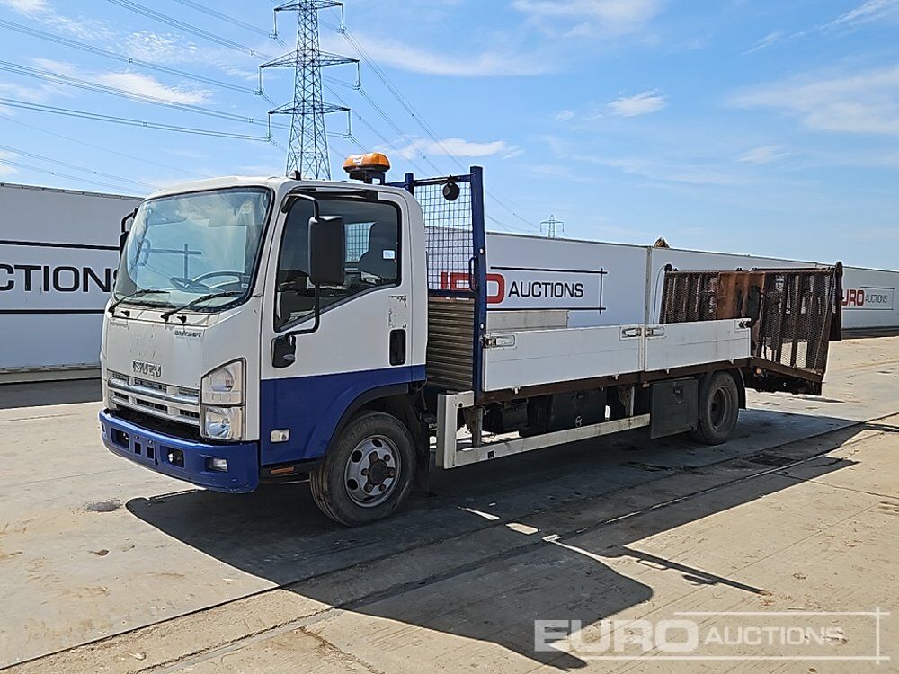 2013 Isuzu 4x2 Dropside Beavertail Plant Lorry, Winch, Hydraulic Flip Toe Ramp, Reverse Camera, Automatic Gearbox - Грузовик бортовой/ Платформа: фото 1 2013 Isuzu 4x2 Dropside Beavertail Plant Lorry, Winch, Hydraulic Flip Toe Ramp, Reverse Camera, Automatic Gearbox - Грузовик бортовой/ Платформа: фото 1