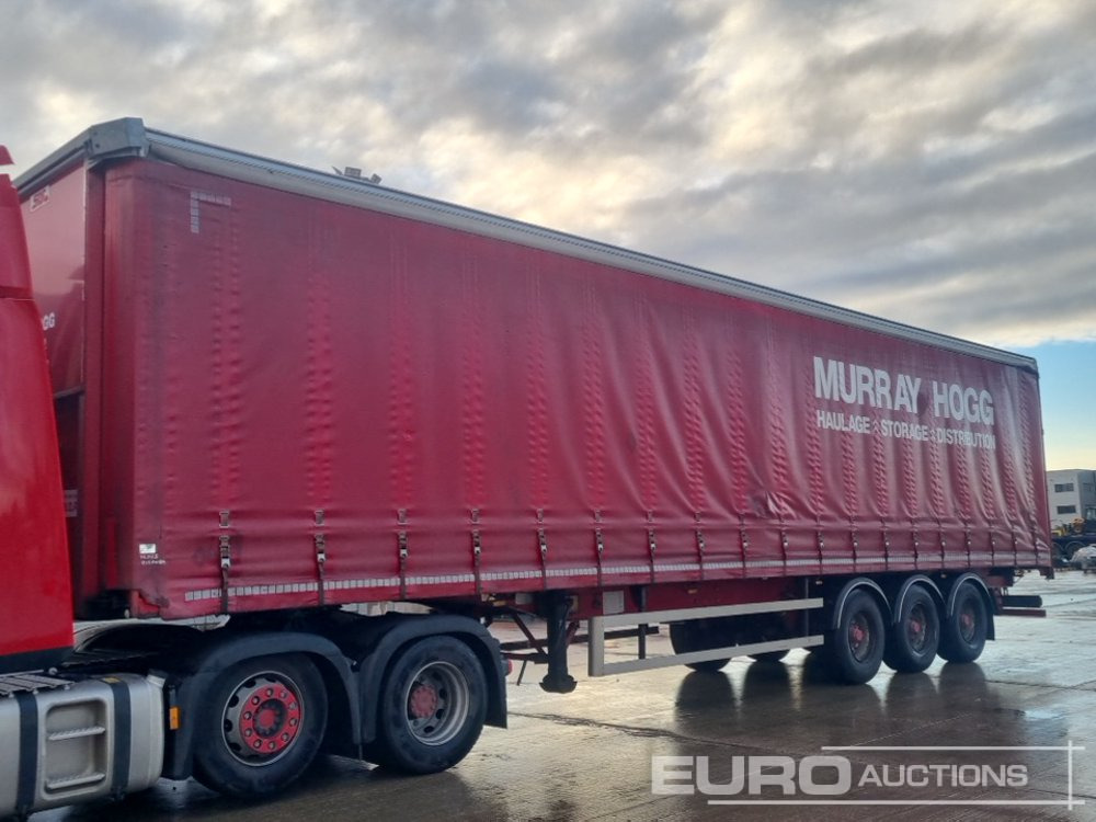 2013 SDC Tri Axle Curtainsider Trailer - Тентованный полуприцеп: фото 1 2013 SDC Tri Axle Curtainsider Trailer - Тентованный полуприцеп: фото 1