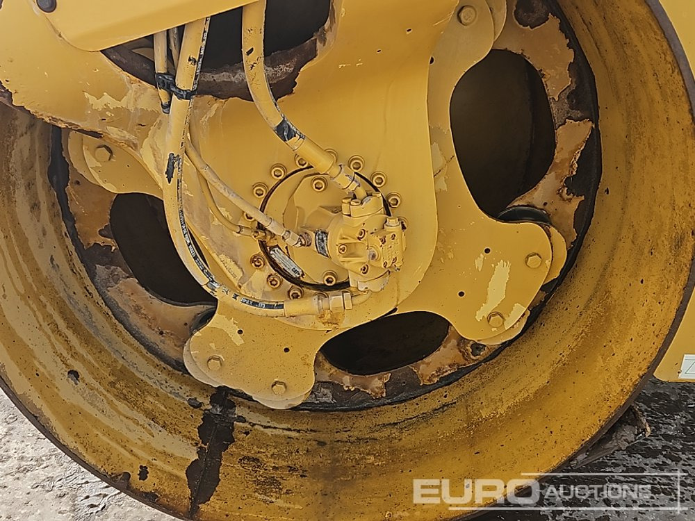 Каток 2014 CAT CB54: фото 16 Каток 2014 CAT CB54: фото 16