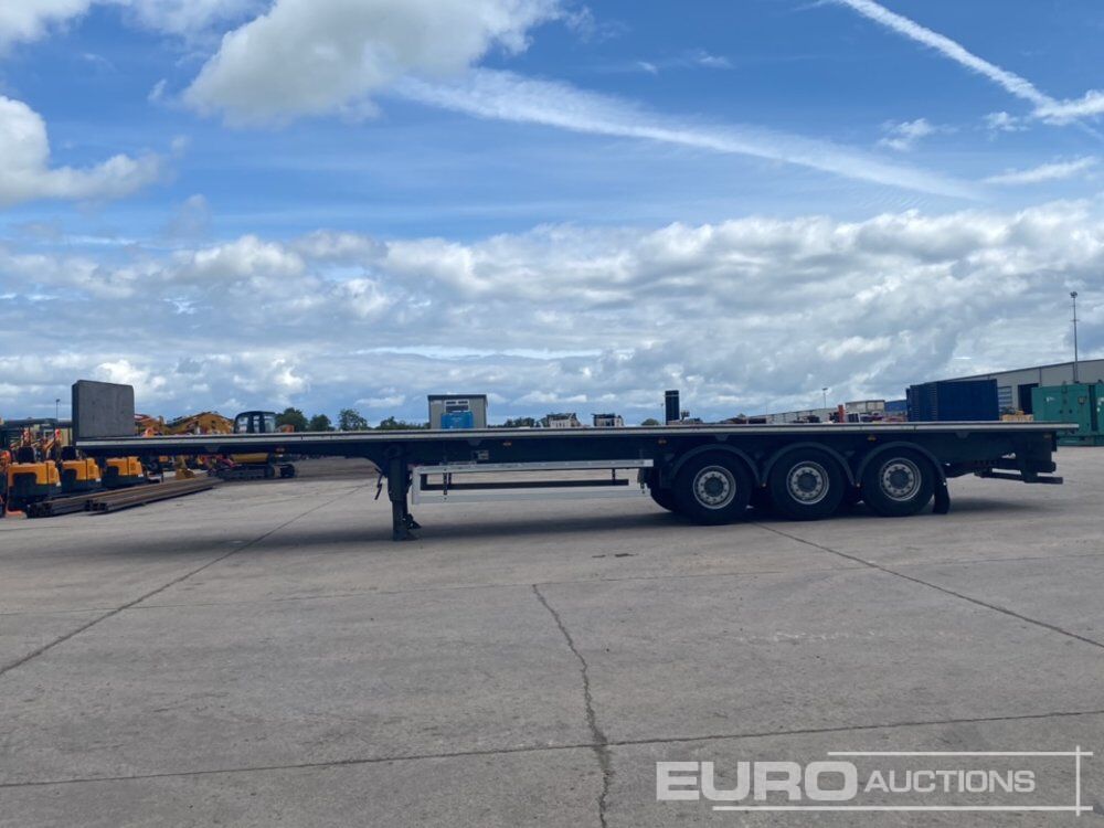 2014 Concept Trailers 45' Tri Axle Flat Bed Trailer, Goal Posts, SAF Axles - Полуприцеп бортовой/ Платформа: фото 2 2014 Concept Trailers 45' Tri Axle Flat Bed Trailer, Goal Posts, SAF Axles - Полуприцеп бортовой/ Платформа: фото 2