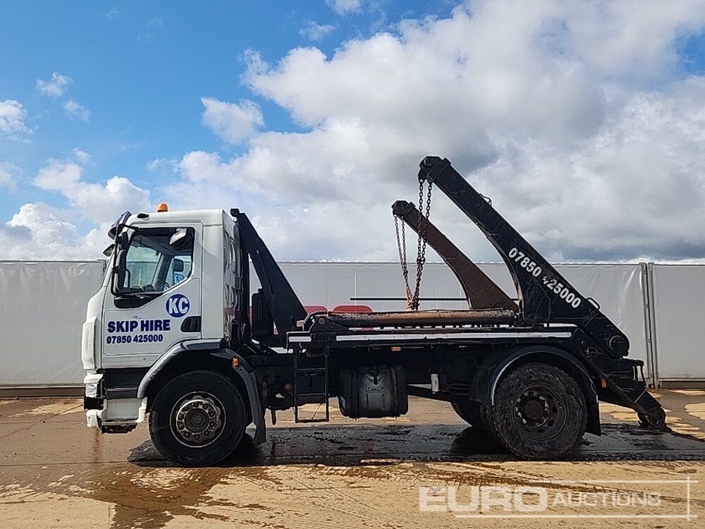 2014 DAF 4x2 Skip Loader Lorry Extendable Arms, Manual Gearbox (Mileage Discrepancy - Mileage CANNOT be verified) (Reg. Docs. Available) - Портальный бункеровоз: фото 2 2014 DAF 4x2 Skip Loader Lorry Extendable Arms, Manual Gearbox (Mileage Discrepancy - Mileage CANNOT be verified) (Reg. Docs. Available) - Портальный бункеровоз: фото 2