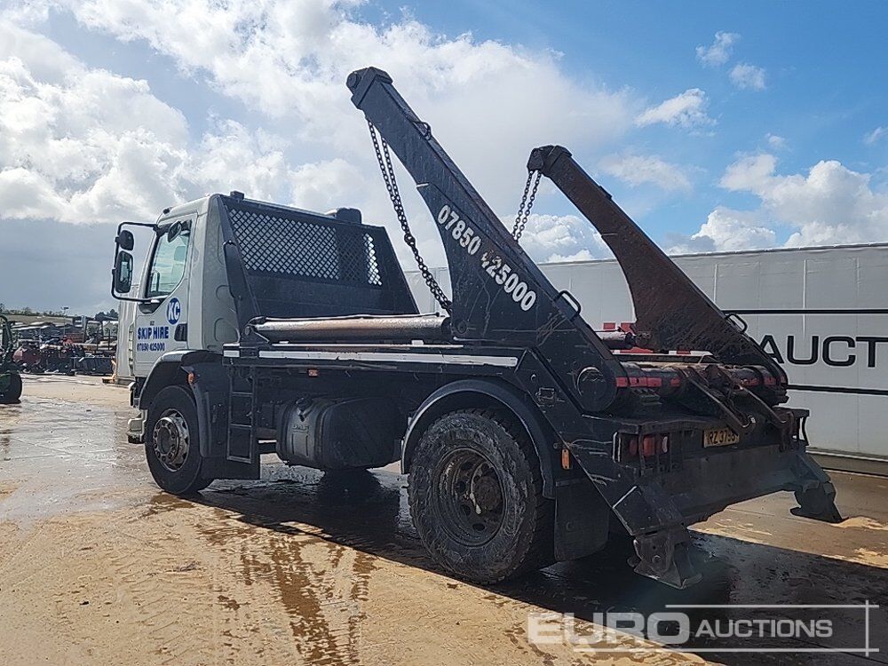 2014 DAF 4x2 Skip Loader Lorry Extendable Arms, Manual Gearbox (Mileage Discrepancy - Mileage CANNOT be verified) (Reg. Docs. Available) - Портальный бункеровоз: фото 3 2014 DAF 4x2 Skip Loader Lorry Extendable Arms, Manual Gearbox (Mileage Discrepancy - Mileage CANNOT be verified) (Reg. Docs. Available) - Портальный бункеровоз: фото 3