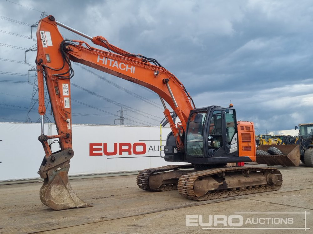 2014 Hitachi ZX225USLC-5B - Гусеничный экскаватор: фото 1 2014 Hitachi ZX225USLC-5B - Гусеничный экскаватор: фото 1