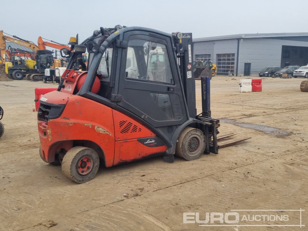 2014 Linde H30T-02 - Вилочный погрузчик: фото 5 2014 Linde H30T-02 - Вилочный погрузчик: фото 5