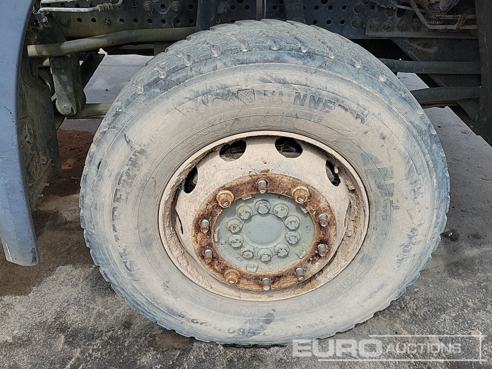 Грузовик-шасси 2014 Mercedes Arocs 3240: фото 16