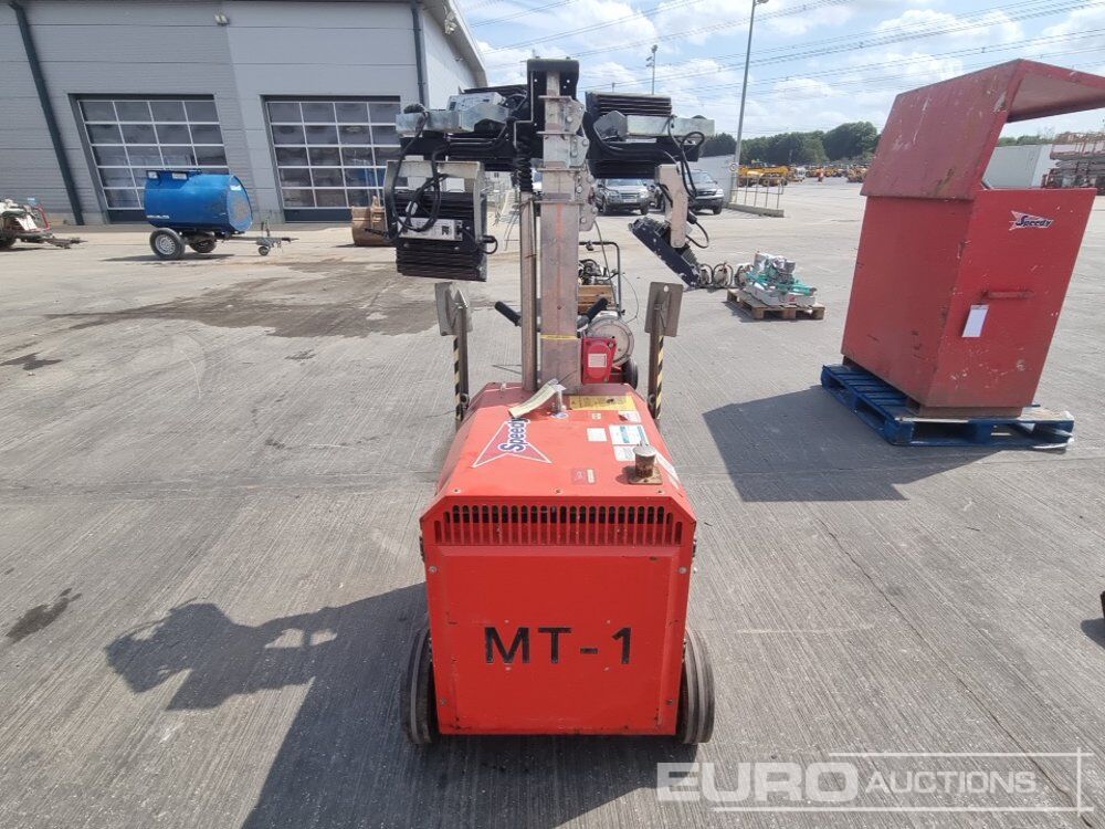 2015 Generac MT1 - Осветительная мачта: фото 4 2015 Generac MT1 - Осветительная мачта: фото 4