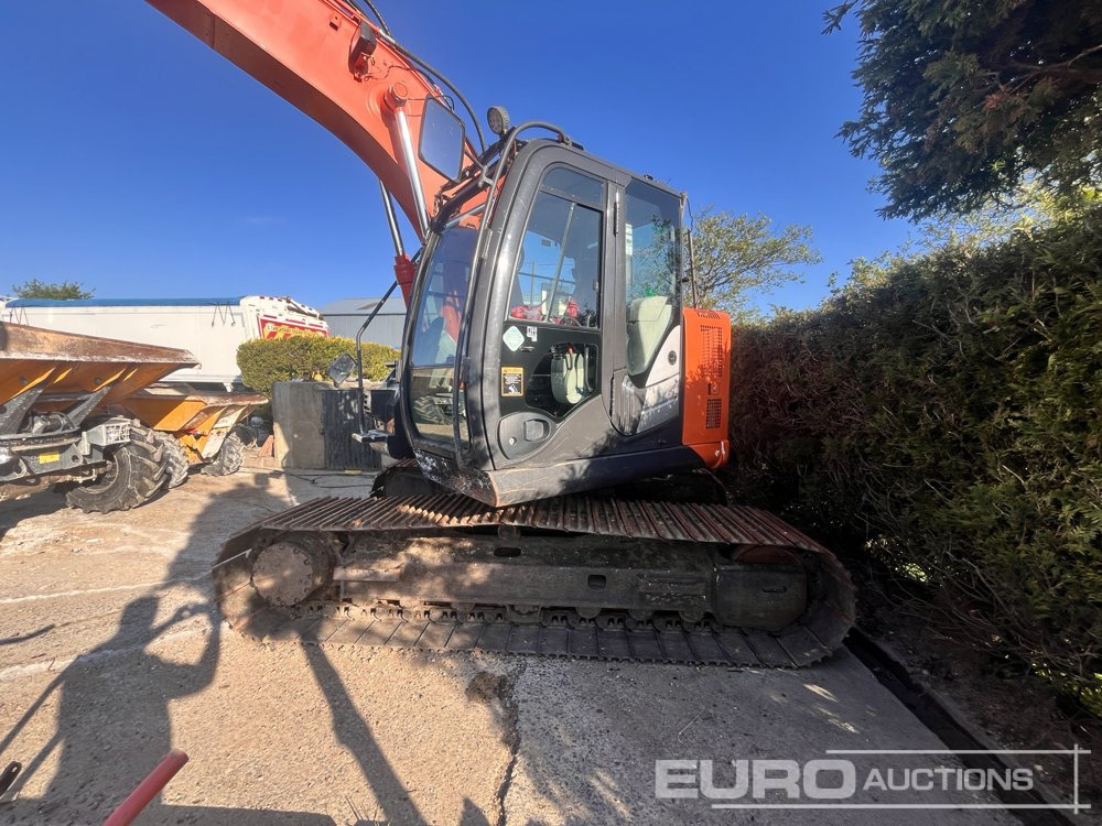 2015 Hitachi ZX135US-5B - Гусеничный экскаватор: фото 1 2015 Hitachi ZX135US-5B - Гусеничный экскаватор: фото 1