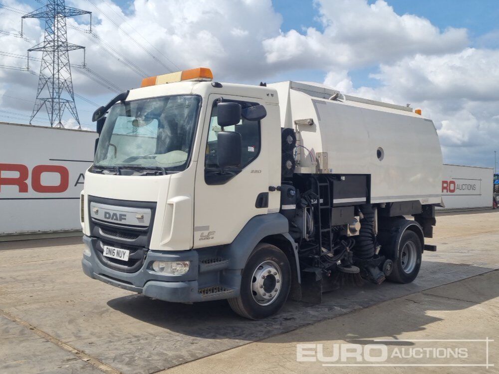2016 DAF LF220 - Подметально-уборочная машина: фото 1 2016 DAF LF220 - Подметально-уборочная машина: фото 1