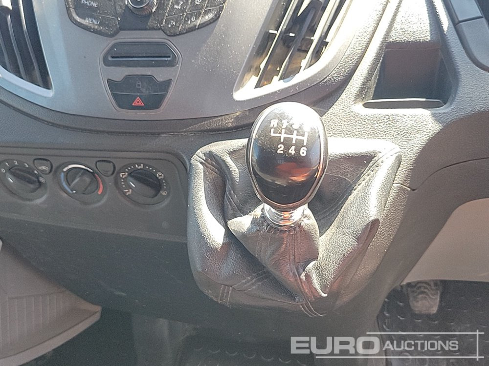 Малотоннажный бортовой грузовик 2016 Ford Transit 350: фото 33