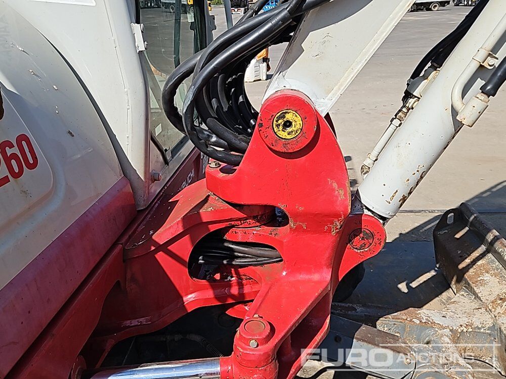 Мини-экскаватор 2016 Takeuchi TB260: фото 16 Мини-экскаватор 2016 Takeuchi TB260: фото 16