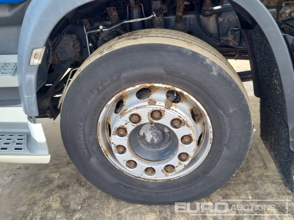 Грузовик с закрытым кузовом 2017 DAF CF260: фото 10