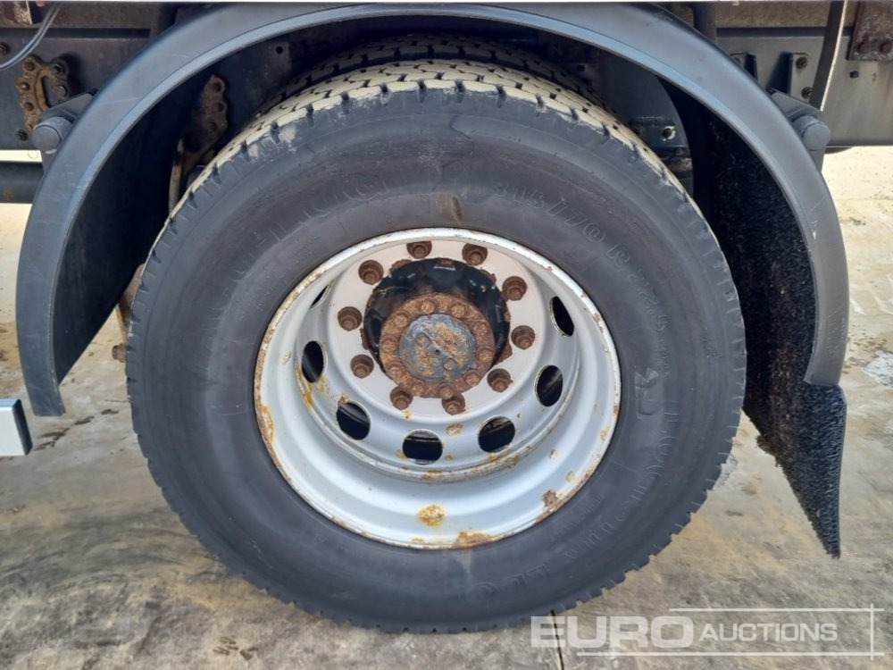 Грузовик с закрытым кузовом 2017 DAF CF260: фото 9