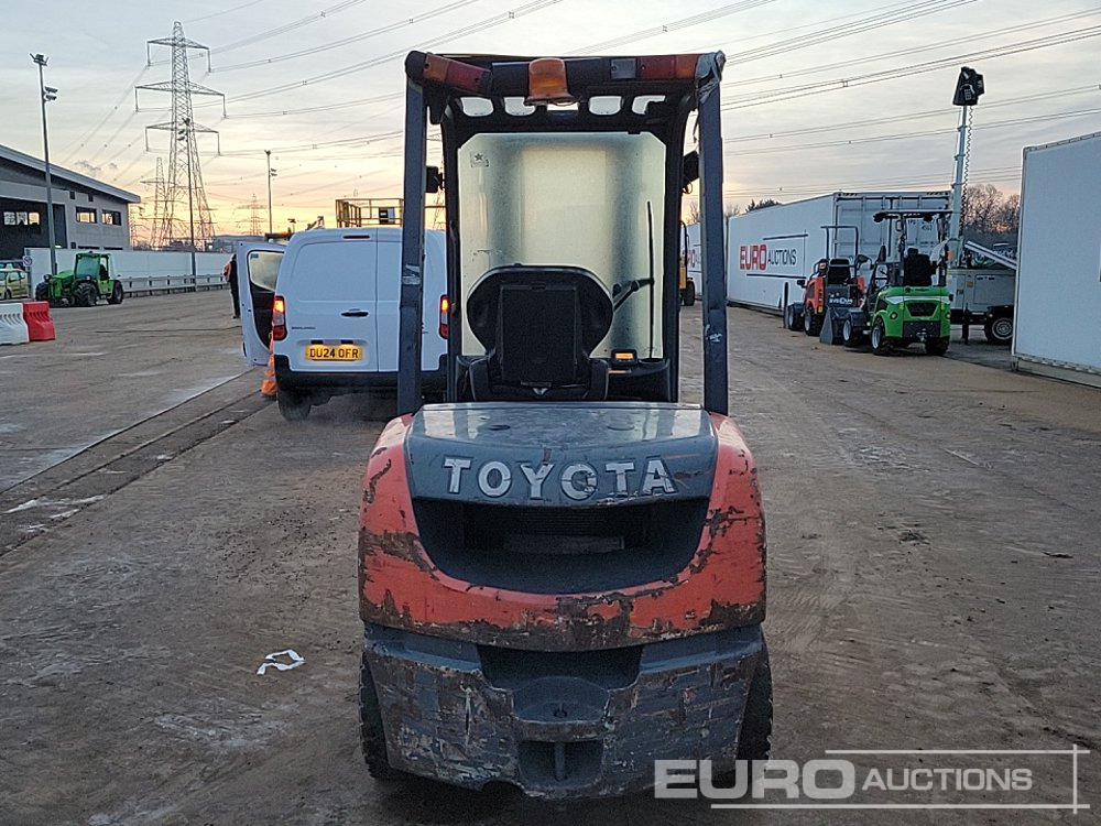 2017 Toyota 02-8FDF30 - Вилочный погрузчик: фото 4 2017 Toyota 02-8FDF30 - Вилочный погрузчик: фото 4