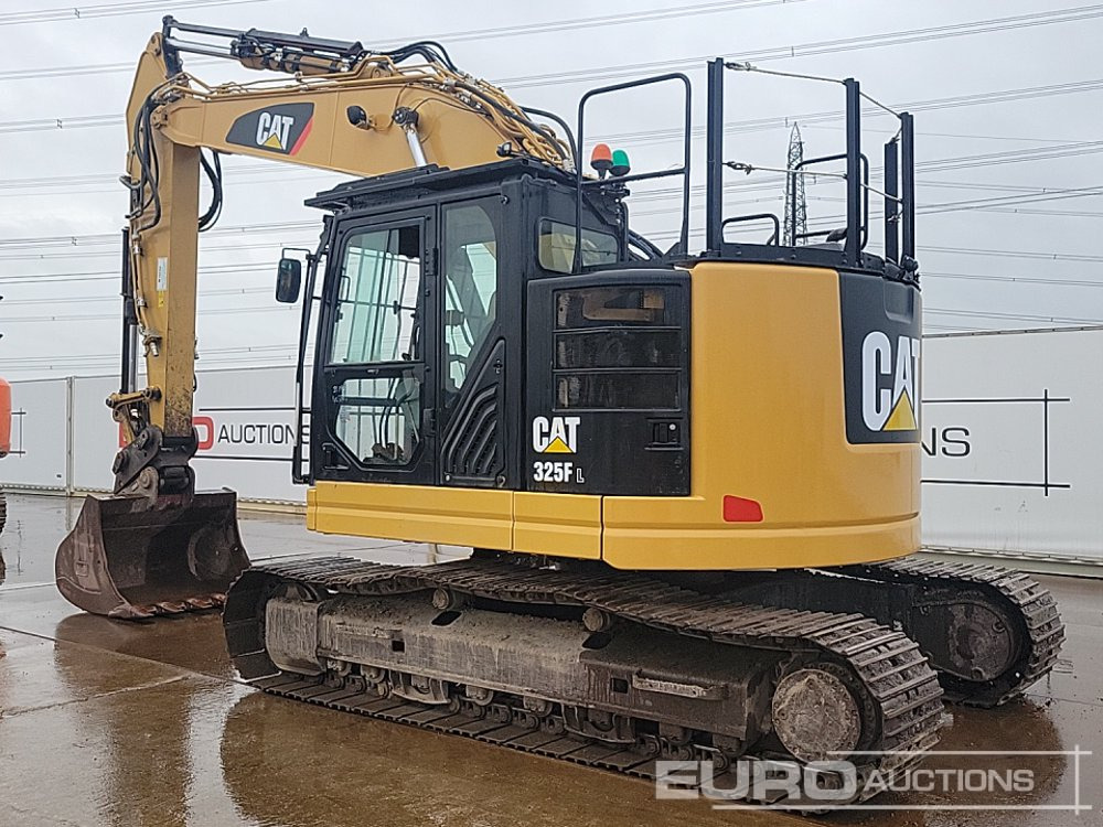2018 CAT 325FLCR - Гусеничный экскаватор: фото 3 2018 CAT 325FLCR - Гусеничный экскаватор: фото 3