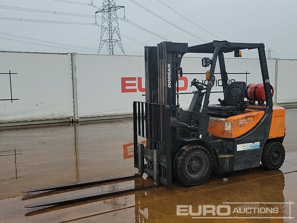 2019 Doosan G25GP - Вилочный погрузчик: фото 1 2019 Doosan G25GP - Вилочный погрузчик: фото 1