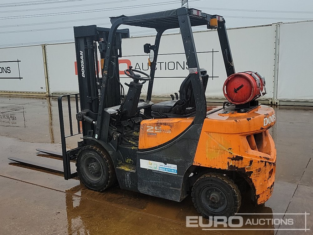 2019 Doosan G25GP - Вилочный погрузчик: фото 3 2019 Doosan G25GP - Вилочный погрузчик: фото 3