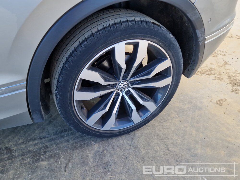 2020 Volkswagen Tiguan R-Line - Внедорожник: фото 1 2020 Volkswagen Tiguan R-Line - Внедорожник: фото 1
