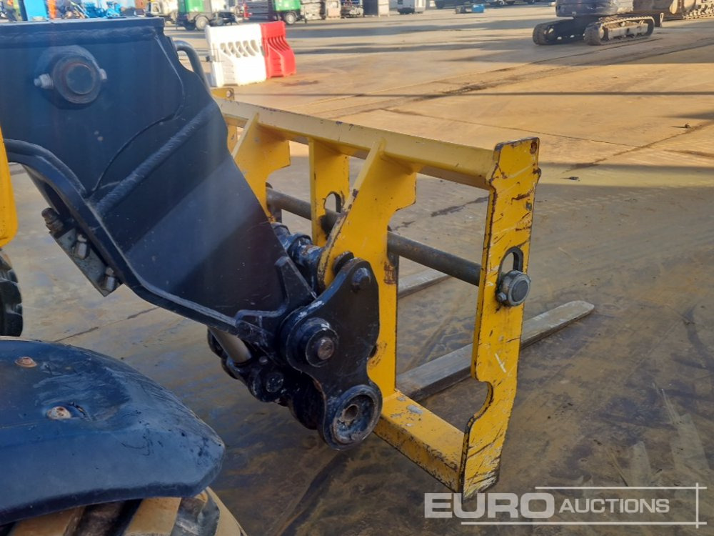 Телескопический погрузчик 2021 JCB 525-60 Hi Viz: фото 21