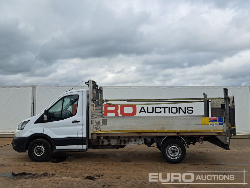2022 Ford Transit 350 - Малотоннажный бортовой грузовик: фото 2 2022 Ford Transit 350 - Малотоннажный бортовой грузовик: фото 2