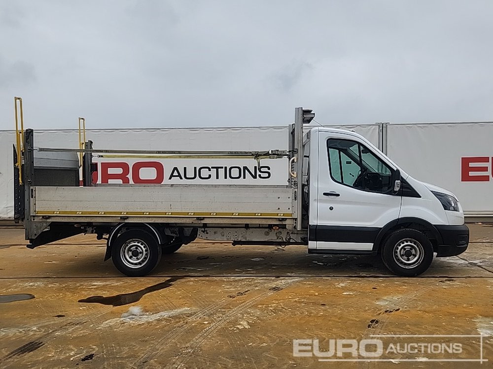 Малотоннажный бортовой грузовик 2022 Ford Transit 350: фото 6