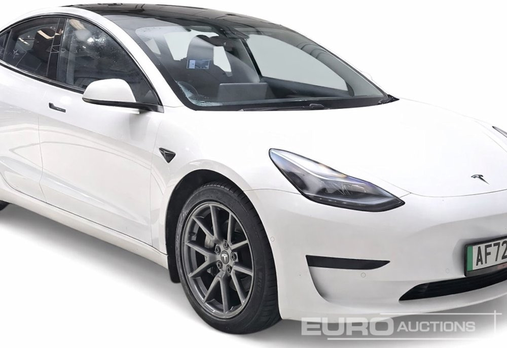 2022 Tesla Model 3 - Легковой автомобиль: фото 1 2022 Tesla Model 3 - Легковой автомобиль: фото 1