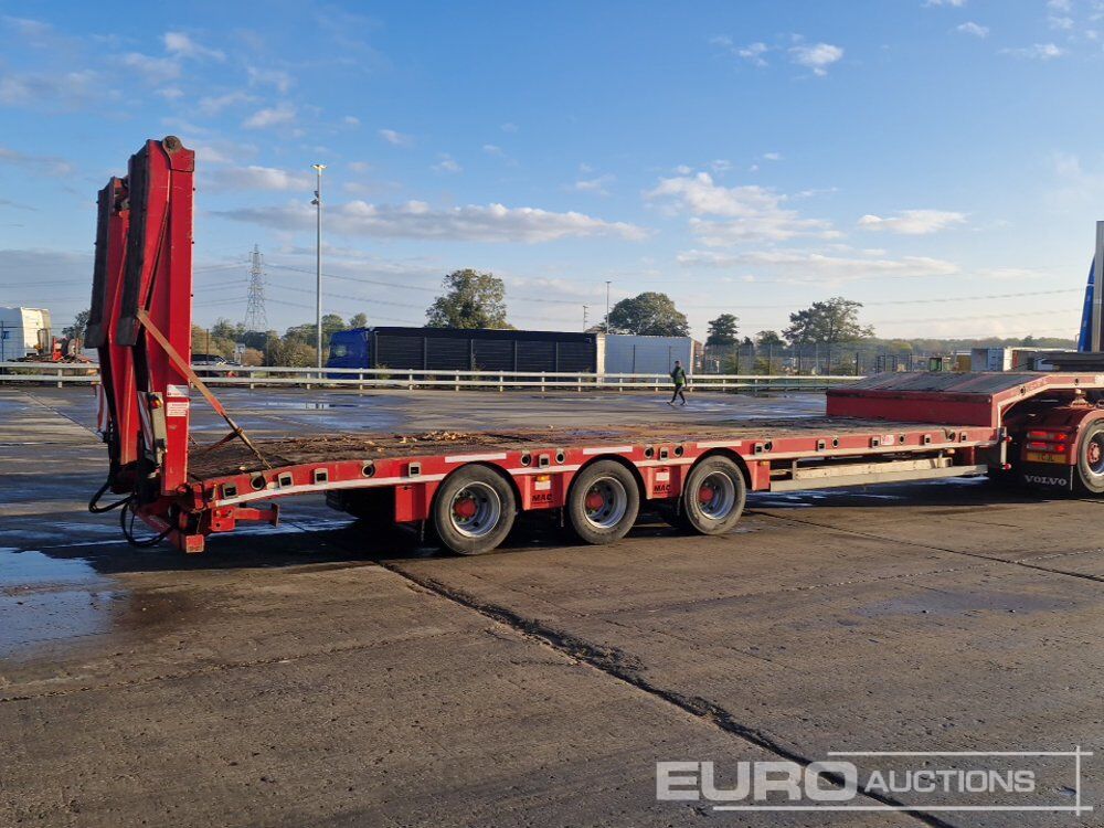2023 McCauley Tri Axle Drop Neck Low Loader Trailer, Hydraulic Flip Toe Ramps, Neck Ramps, Outriggers - Низкорамный прицеп: фото 5 2023 McCauley Tri Axle Drop Neck Low Loader Trailer, Hydraulic Flip Toe Ramps, Neck Ramps, Outriggers - Низкорамный прицеп: фото 5