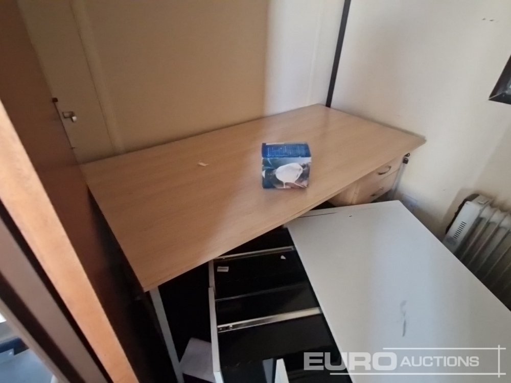 Морской контейнер 26' x 10' Welfare Unit, Sutton 240Volt Generator: фото 29