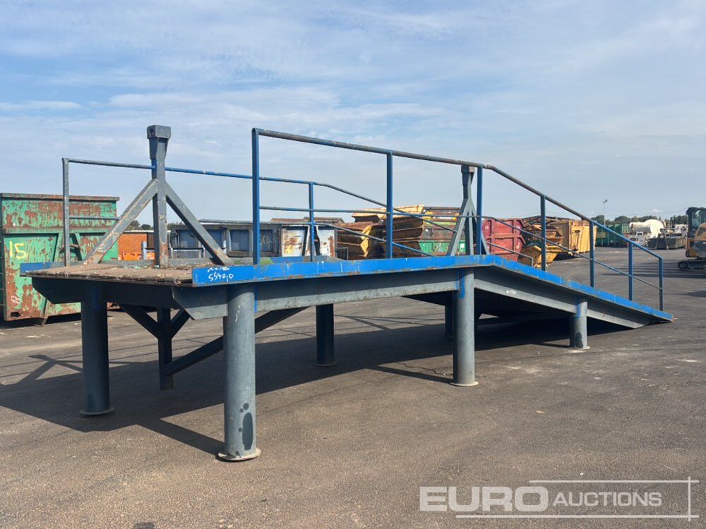 30' x 8' Loading Ramp - Погрузочная рампа: фото 1 30' x 8' Loading Ramp - Погрузочная рампа: фото 1