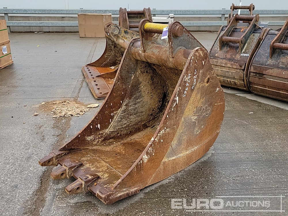 32" Digging Bucket S80 Hitch to suit 30-43 Ton Excavator - Ковш: фото 1 32" Digging Bucket S80 Hitch to suit 30-43 Ton Excavator - Ковш: фото 1