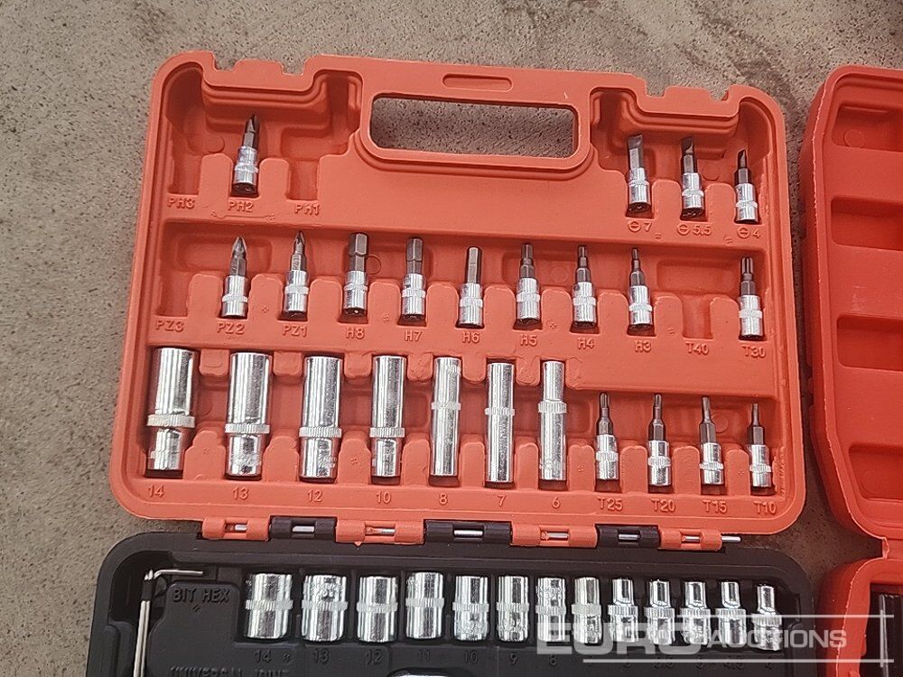 32pc 1/2 Socket Set, 53pc Socket & Bit Set - Оборудование для мастерских: фото 5 32pc 1/2 Socket Set, 53pc Socket & Bit Set - Оборудование для мастерских: фото 5