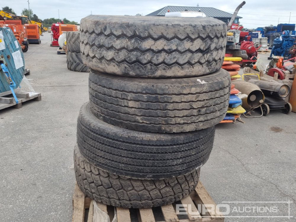 385/65 R22.5 Tyre (4 of) - Шина: фото 4 385/65 R22.5 Tyre (4 of) - Шина: фото 4