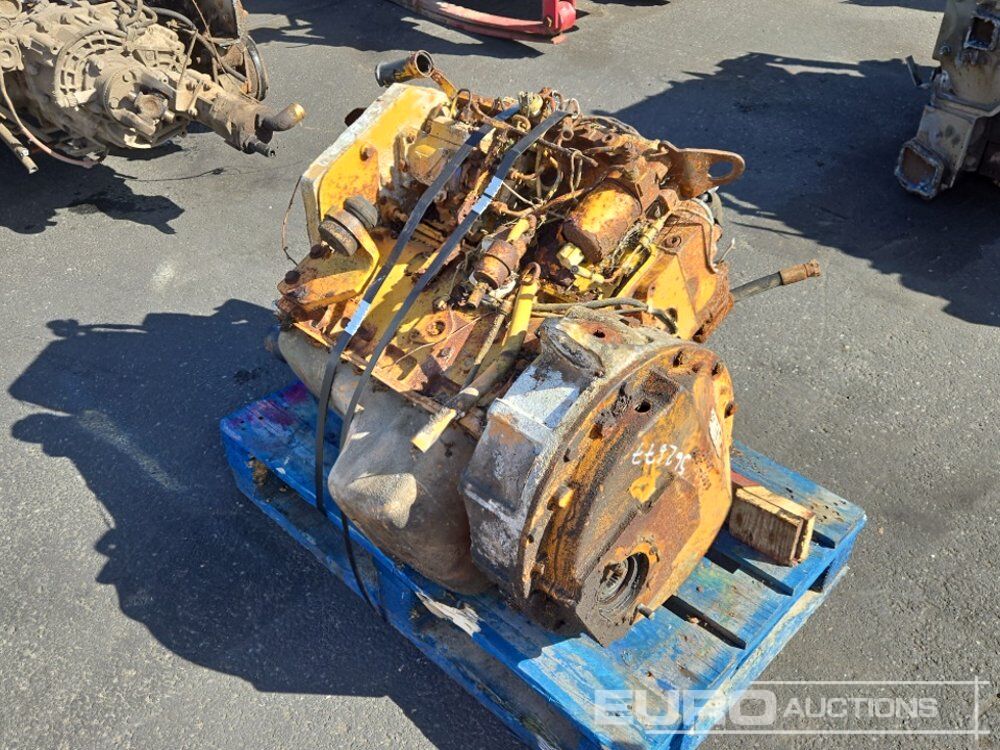 4 Cyclinder Perkins Engine, Gearbox - Двигатель: фото 3 4 Cyclinder Perkins Engine, Gearbox - Двигатель: фото 3