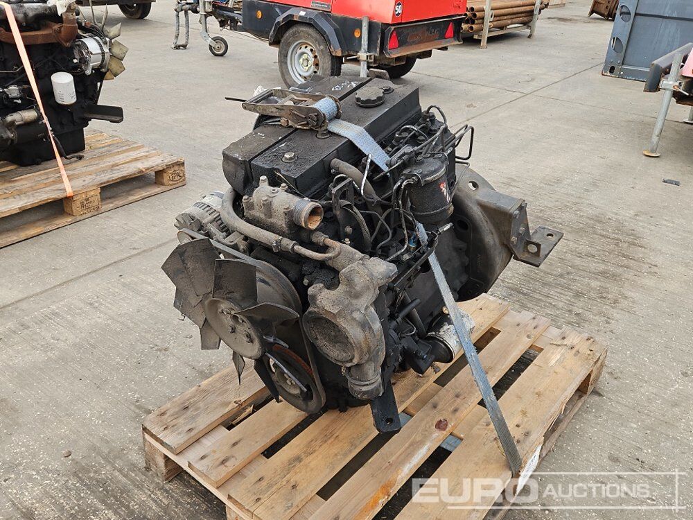 4 Cylinder Engine - Двигатель: фото 1 4 Cylinder Engine - Двигатель: фото 1