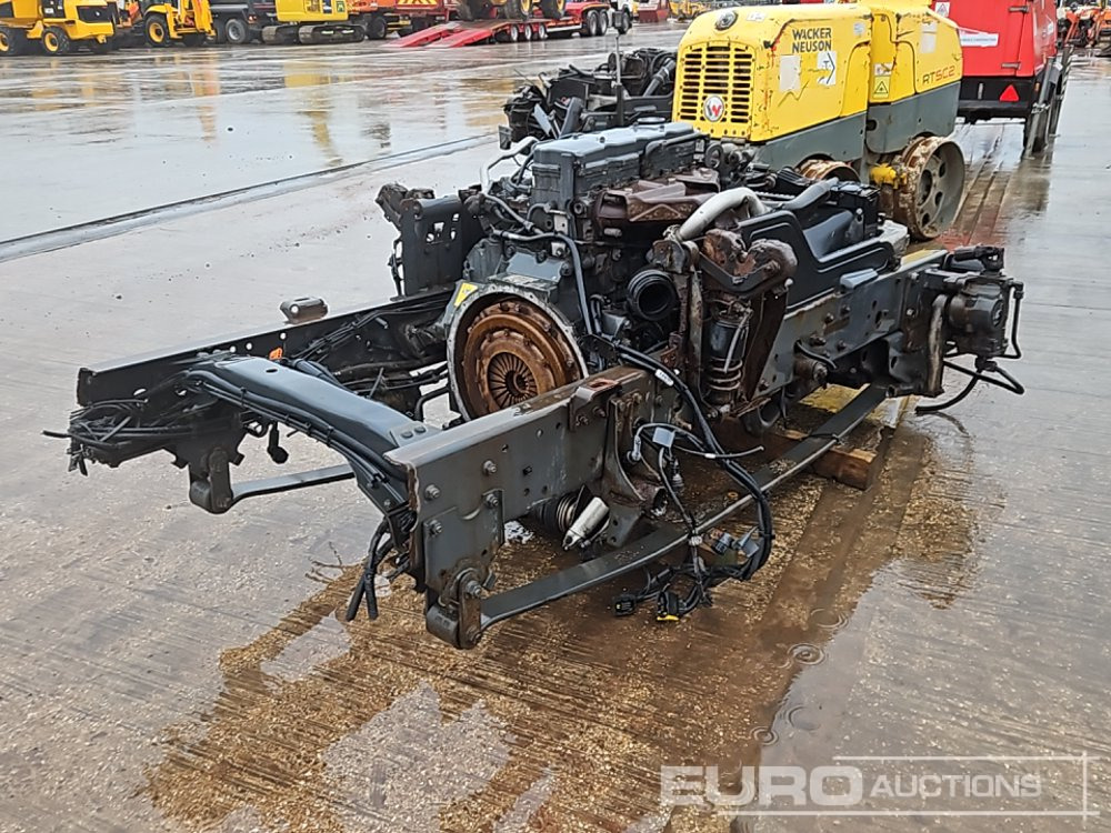 4 Cylinder Engine - Двигатель: фото 1 4 Cylinder Engine - Двигатель: фото 1