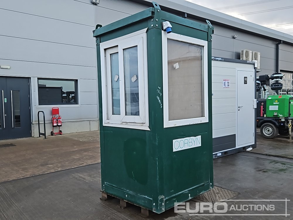4'x4' Security Hut, Windows - Морской контейнер: фото 5 4'x4' Security Hut, Windows - Морской контейнер: фото 5