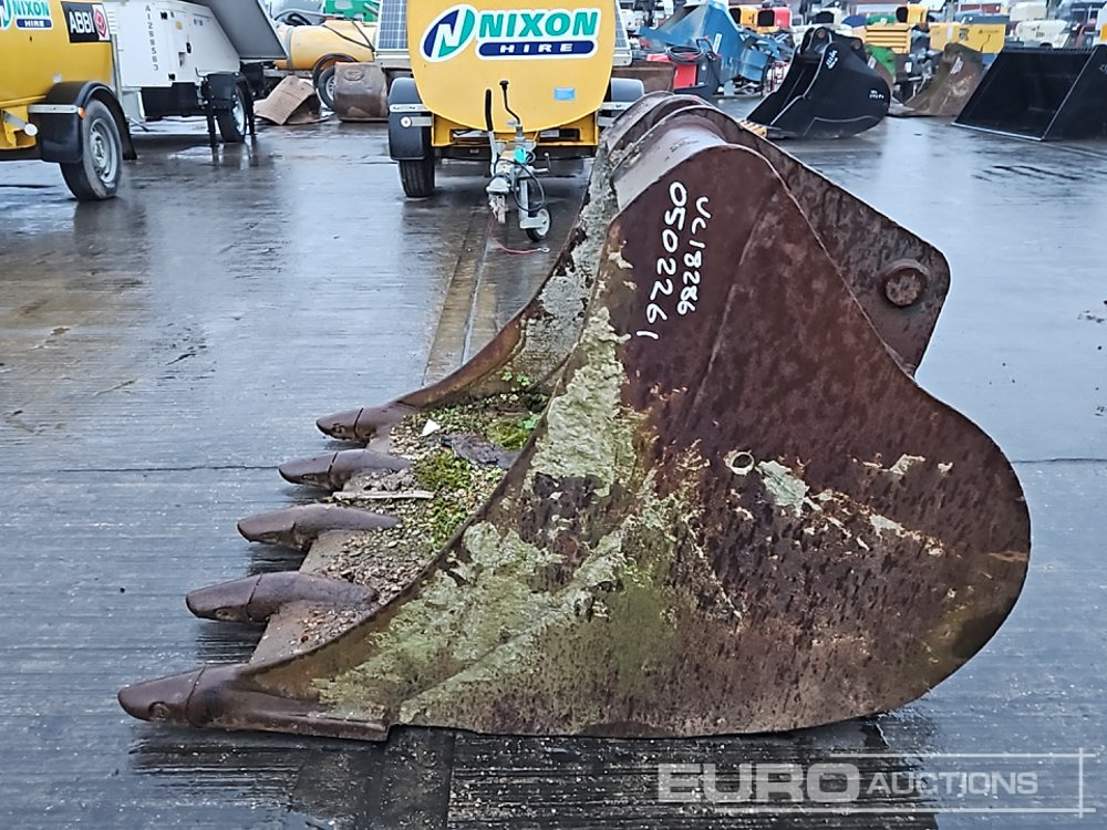 46" Scoop Bucket 65mm Pin to suit 13 Ton Excavator - Ковш: фото 2 46" Scoop Bucket 65mm Pin to suit 13 Ton Excavator - Ковш: фото 2