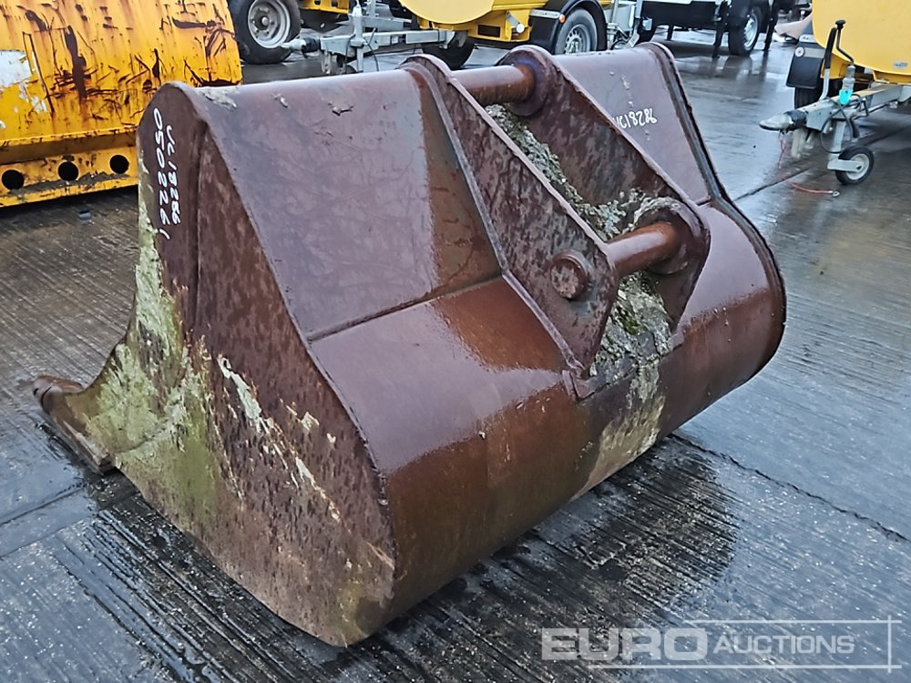 46" Scoop Bucket 65mm Pin to suit 13 Ton Excavator - Ковш: фото 3 46" Scoop Bucket 65mm Pin to suit 13 Ton Excavator - Ковш: фото 3