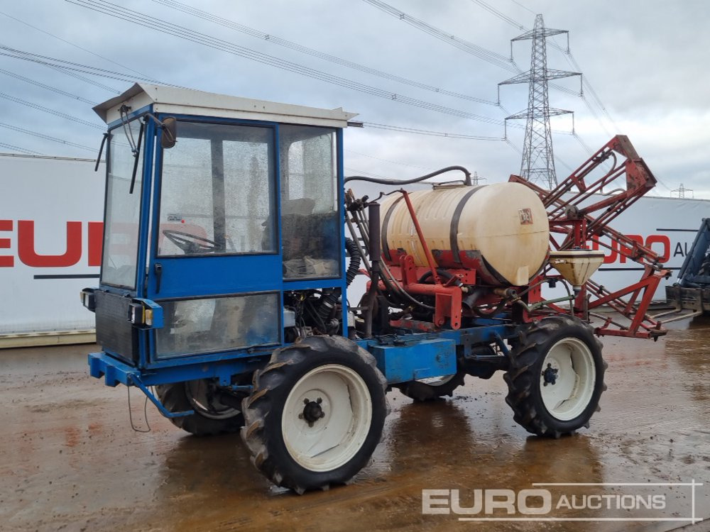 4WD Self Propelled Sprayer - Трактор: фото 1 4WD Self Propelled Sprayer - Трактор: фото 1