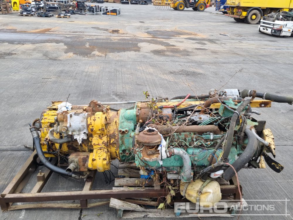 6 Cylinder Engine, Gearbox, Pump - Двигатель: фото 2 6 Cylinder Engine, Gearbox, Pump - Двигатель: фото 2