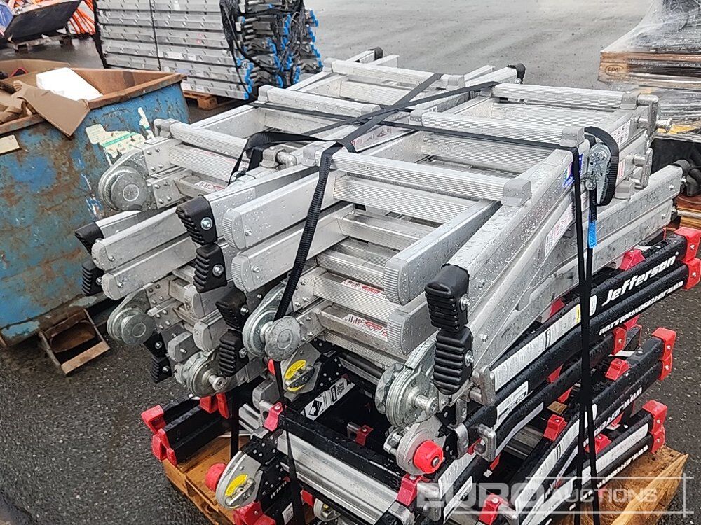 Aluminium Telescopic Step Ladder (12 of) - Строительное оборудование: фото 5 Aluminium Telescopic Step Ladder (12 of) - Строительное оборудование: фото 5