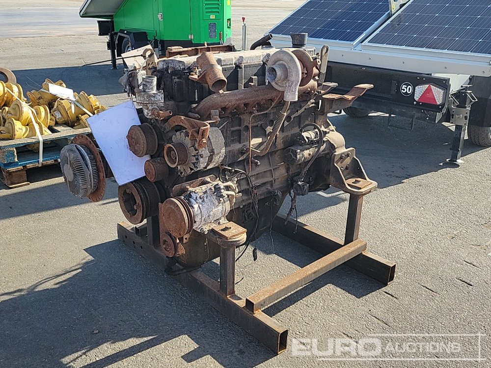 CAT 6 Cylinder Engine (Fire Damaged) - Двигатель: фото 1 CAT 6 Cylinder Engine (Fire Damaged) - Двигатель: фото 1
