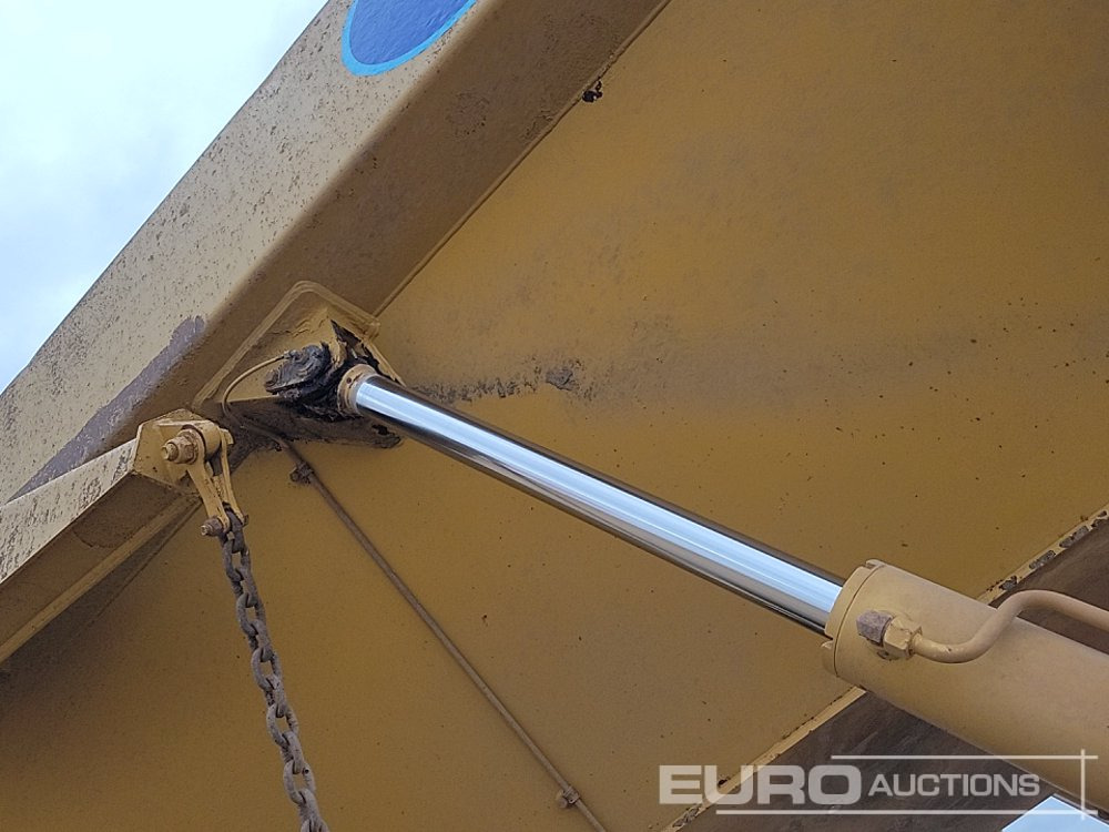 Сочленённый самосвал CAT 730: фото 25