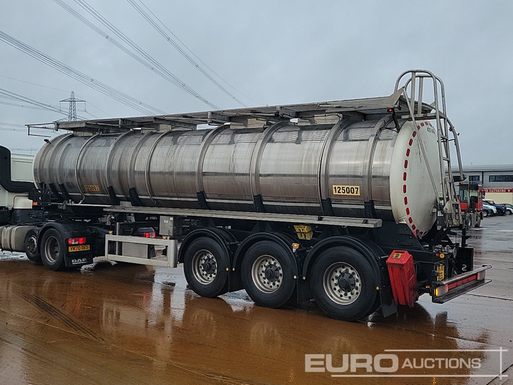 CLAYTON COMMERCIALS Tri Axle Tanker Trailer - Полуприцеп-цистерна: фото 3 CLAYTON COMMERCIALS Tri Axle Tanker Trailer - Полуприцеп-цистерна: фото 3