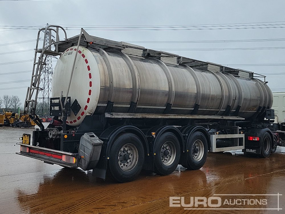 CLAYTON COMMERCIALS Tri Axle Tanker Trailer - Полуприцеп-цистерна: фото 5 CLAYTON COMMERCIALS Tri Axle Tanker Trailer - Полуприцеп-цистерна: фото 5