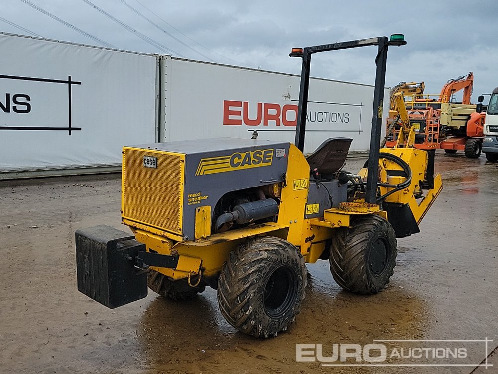 Case Maxi Sneaker - Траншеекопатель: фото 1 Case Maxi Sneaker - Траншеекопатель: фото 1